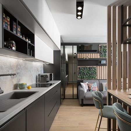 City Walls Apartment Новиград Экстерьер фото